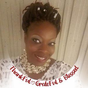 Meet your Posher, Connie